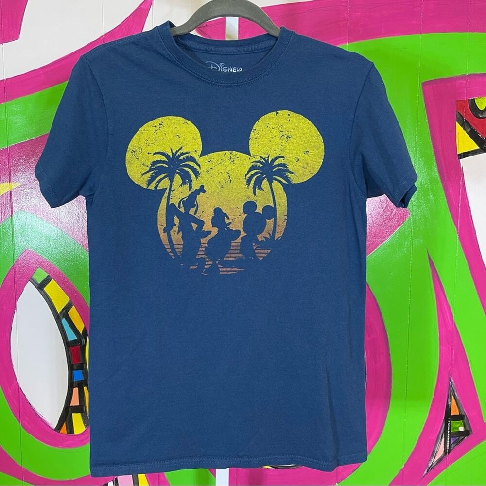 Disney, Cute Mickey Ears T-Shirt. Size Small. In excellent condition!